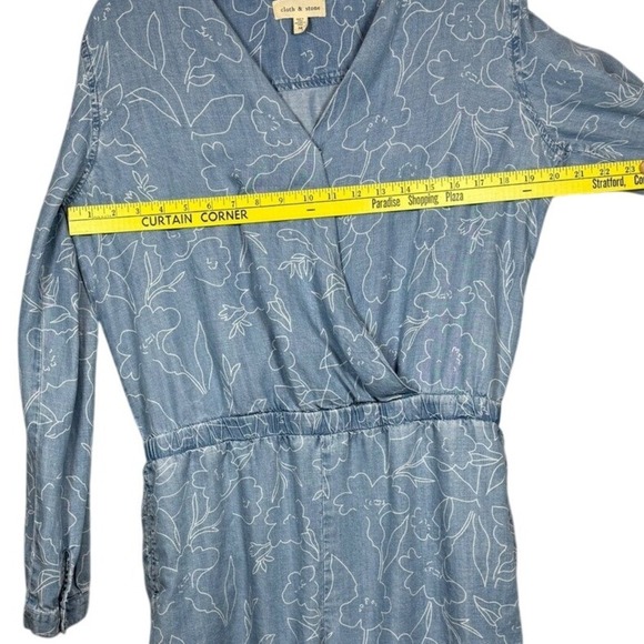 Cloth & Stone Anthropologie Chambray Shorts Romper, Size Medium - Picture 7 of 10